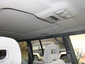 1998 Mitsubishi Pajero Pictures