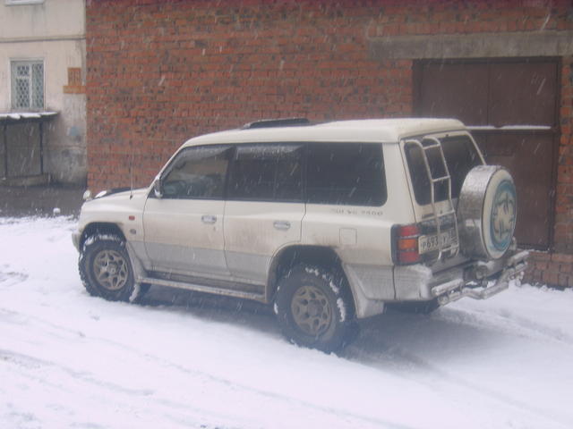 1998 Mitsubishi Pajero
