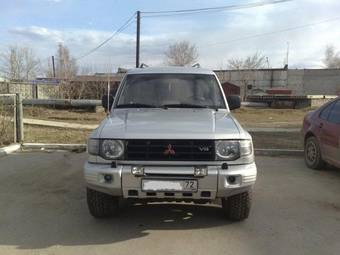 1998 Mitsubishi Pajero Photos