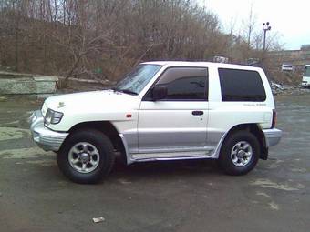 1998 Mitsubishi Pajero Wallpapers