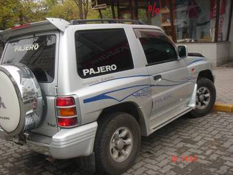 1998 Mitsubishi Pajero Pics