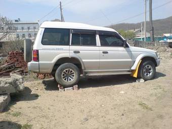 1998 Mitsubishi Pajero Photos