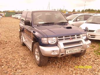 1998 Mitsubishi Pajero Pics