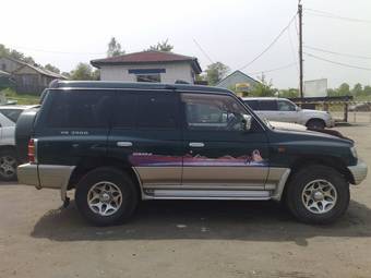 1998 Mitsubishi Pajero Photos