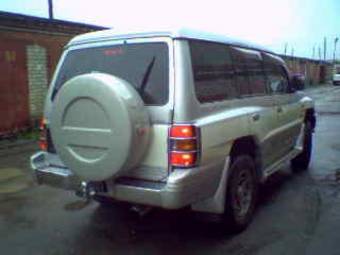 1998 Mitsubishi Pajero Pictures