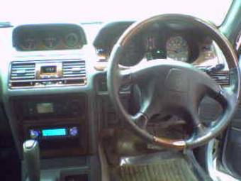 1998 Mitsubishi Pajero Pictures