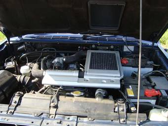 1998 Mitsubishi Pajero Photos