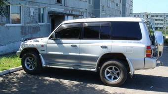 1998 Mitsubishi Pajero Images