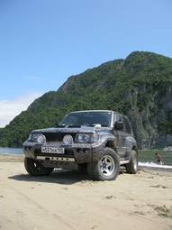 1998 Mitsubishi Pajero Photos