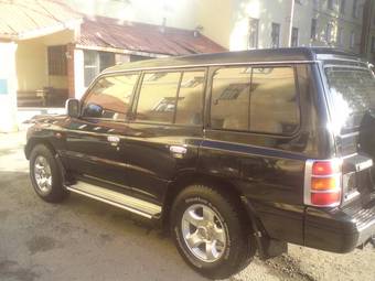 1998 Mitsubishi Pajero Pictures