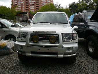 1998 Mitsubishi Pajero Photos