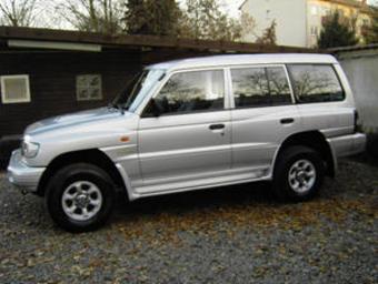 1999 Mitsubishi Pajero