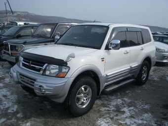 1999 Mitsubishi Pajero