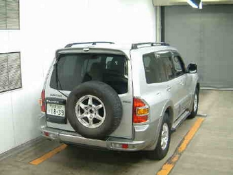 1999 Mitsubishi Pajero