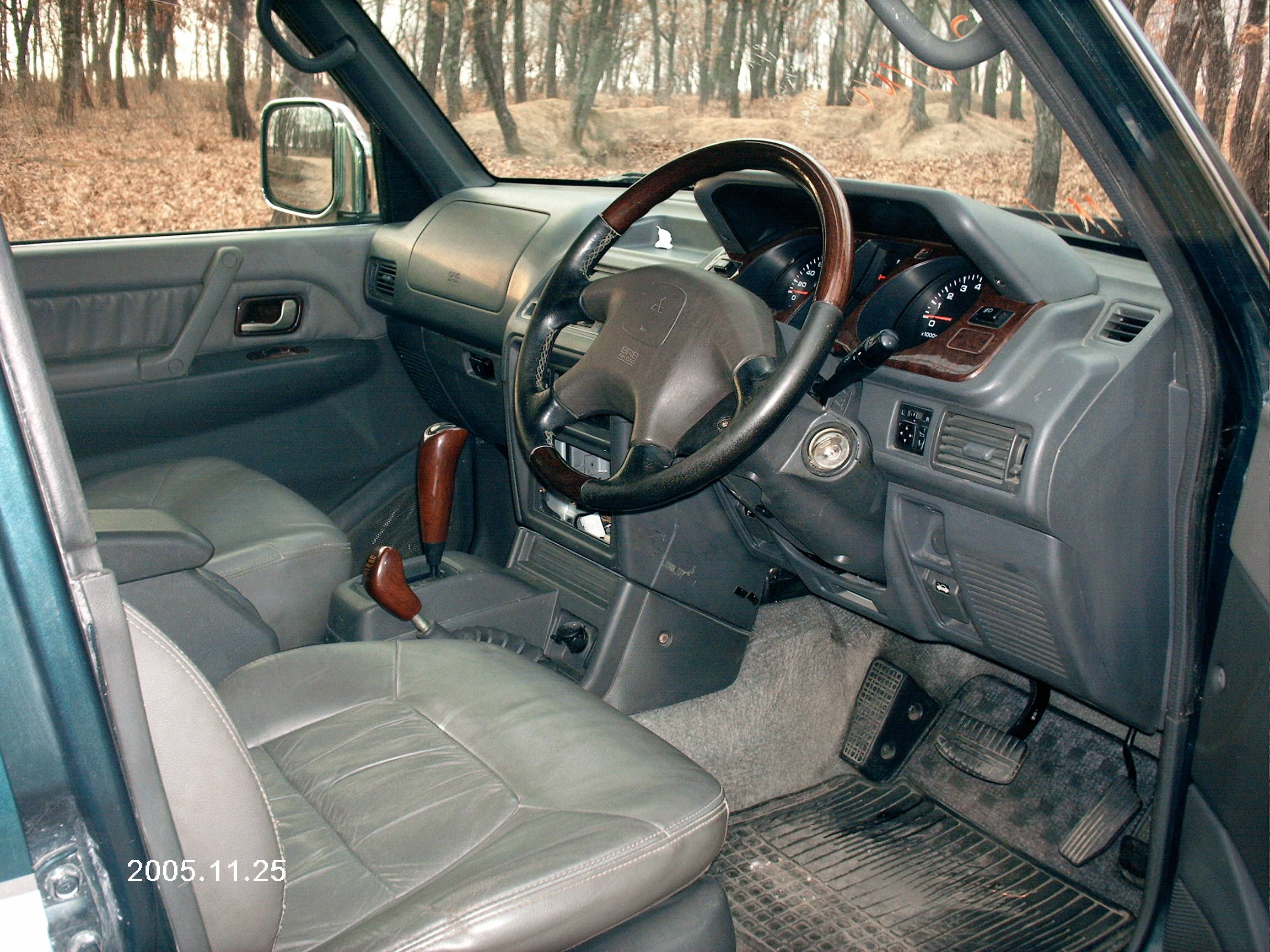 1999 Mitsubishi Pajero