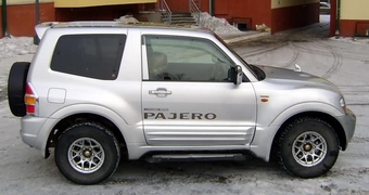 1999 Mitsubishi Pajero