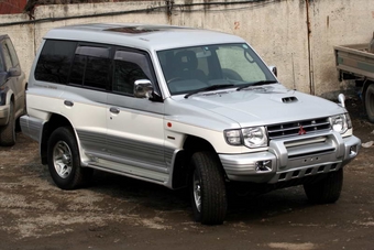 1999 Mitsubishi Pajero