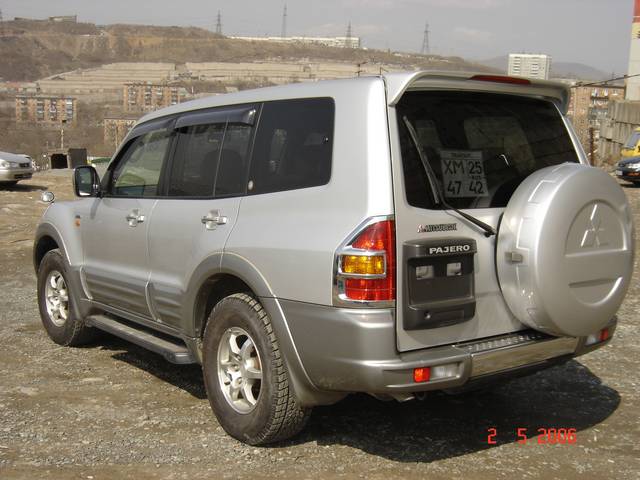 1999 Mitsubishi Pajero