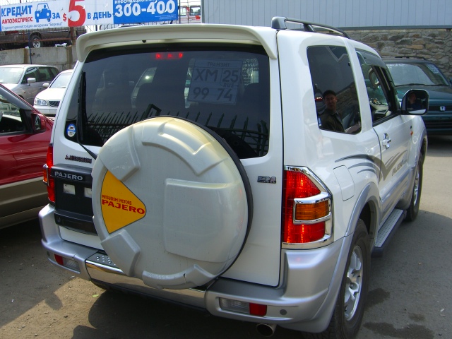 1999 Mitsubishi Pajero