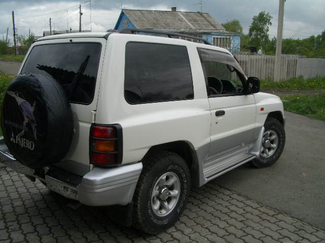 1999 Mitsubishi Pajero