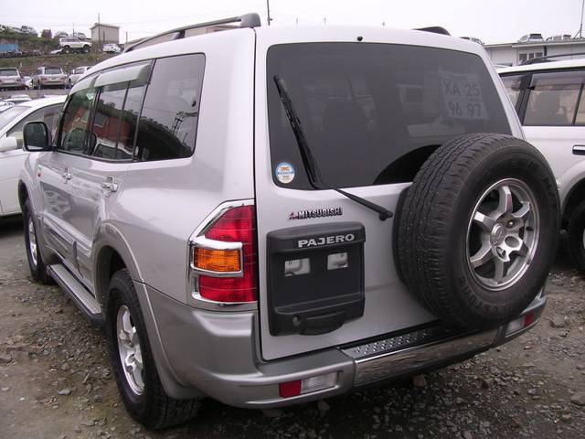 1999 Mitsubishi Pajero