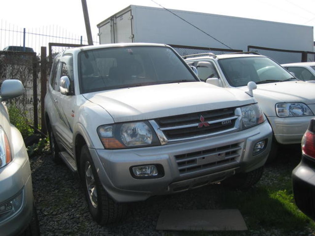 1999 Mitsubishi Pajero