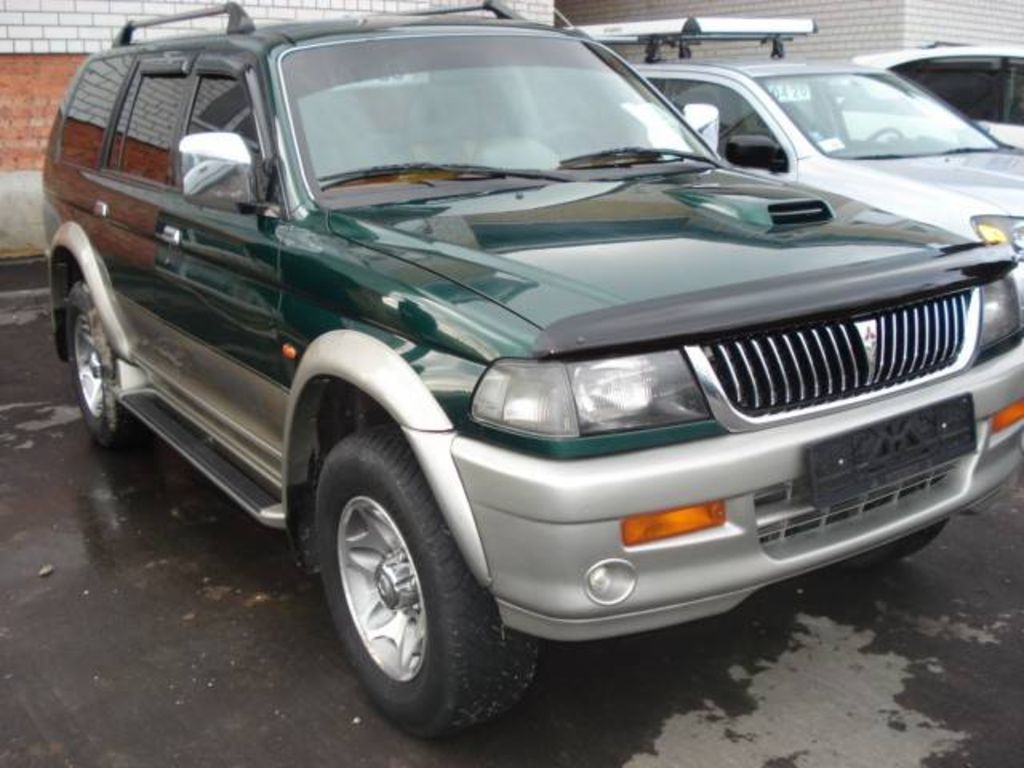 1999 Mitsubishi Pajero