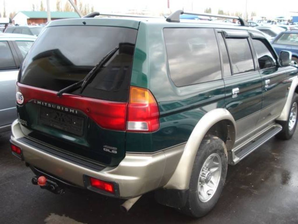 1999 Mitsubishi Pajero