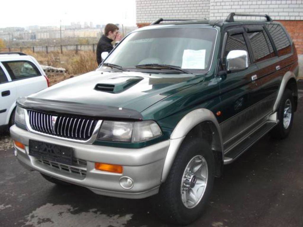 1999 Mitsubishi Pajero