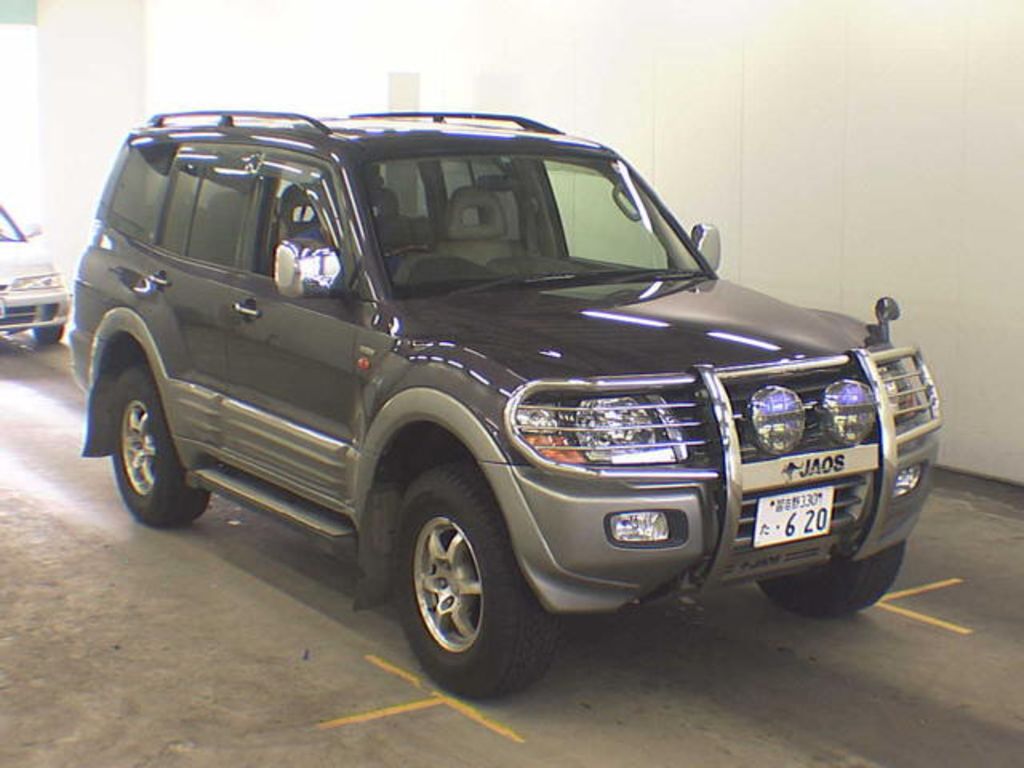 1999 Mitsubishi Pajero