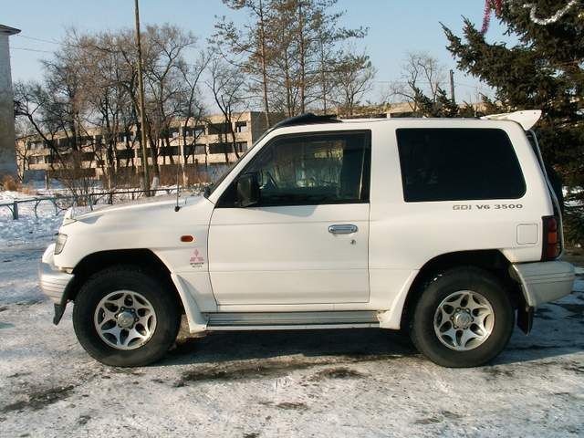 1999 Mitsubishi Pajero