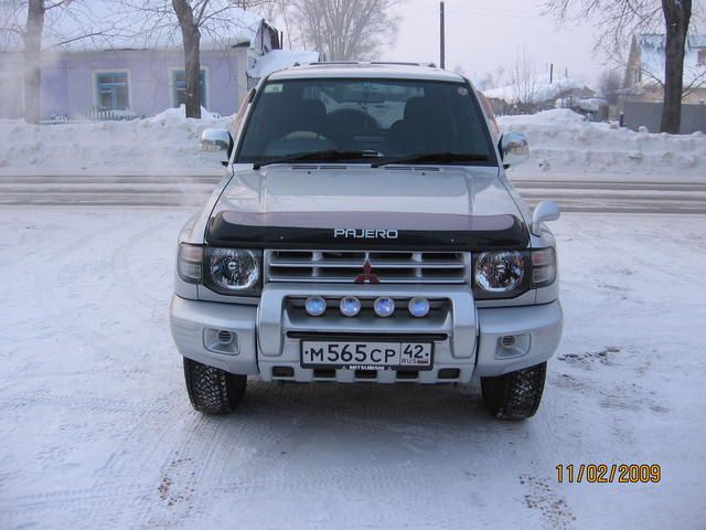 1999 Mitsubishi Pajero