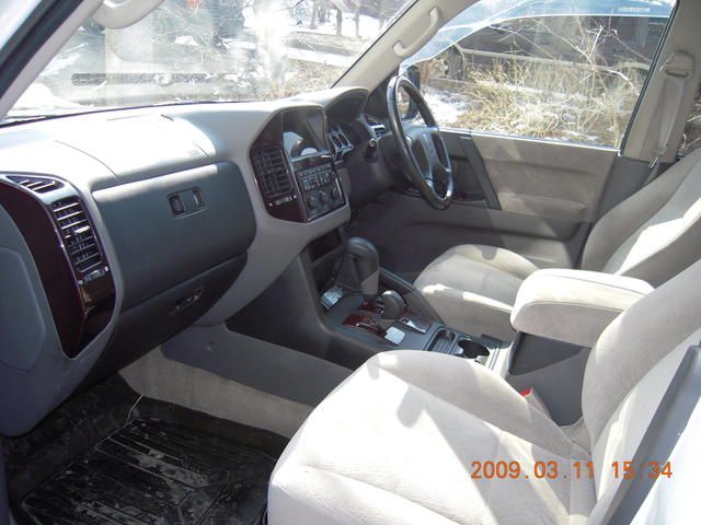 1999 Mitsubishi Pajero