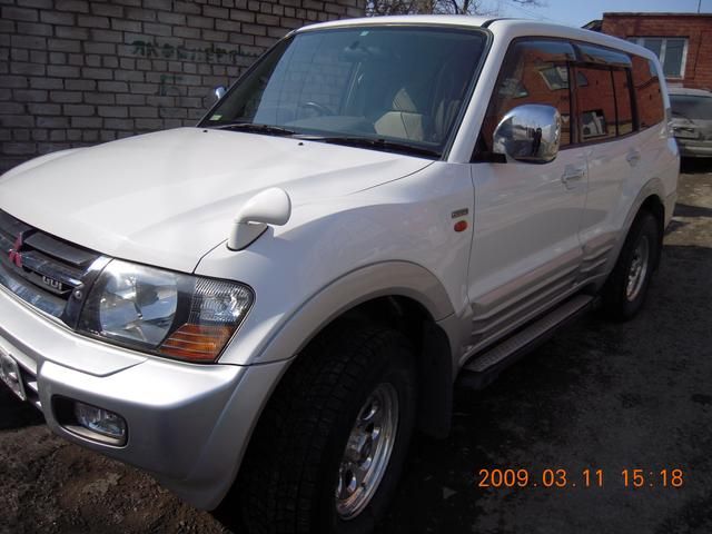 1999 Mitsubishi Pajero