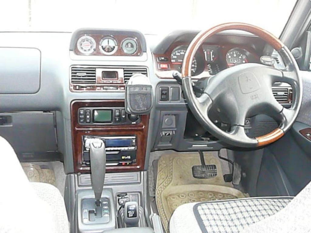 1999 Mitsubishi Pajero