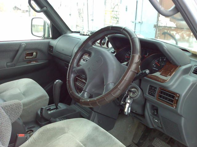 1999 Mitsubishi Pajero