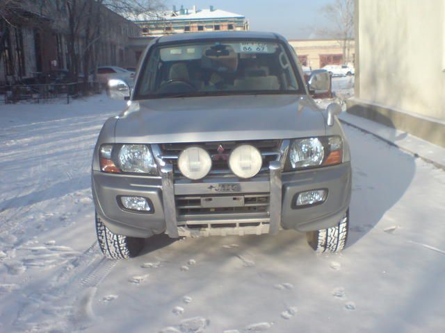 1999 Mitsubishi Pajero
