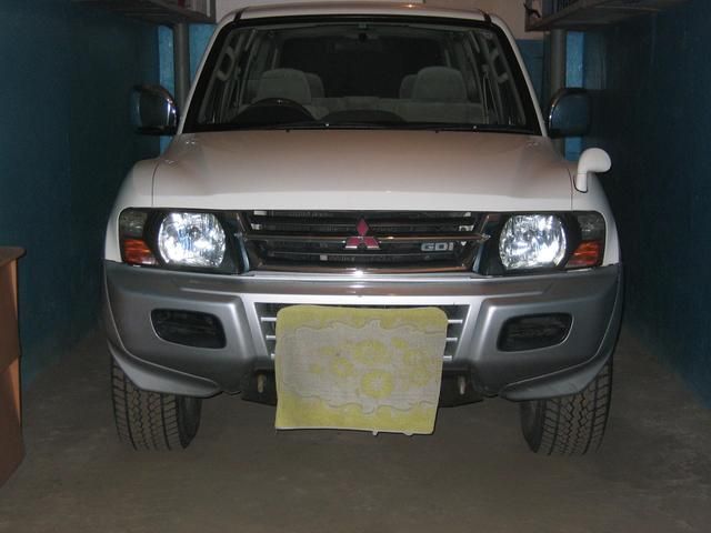 1999 Mitsubishi Pajero