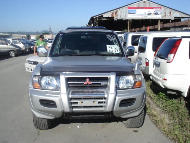 1999 Mitsubishi Pajero