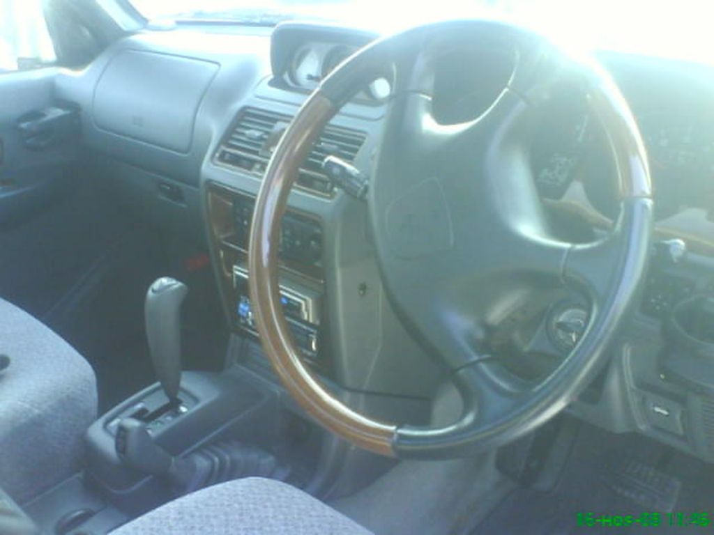 1999 Mitsubishi Pajero