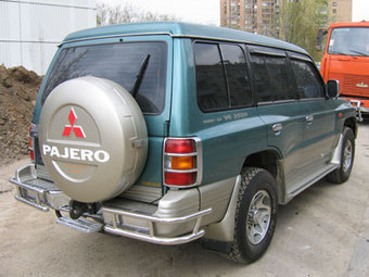 1999 Mitsubishi Pajero Pics