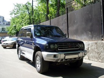 1999 Mitsubishi Pajero Wallpapers