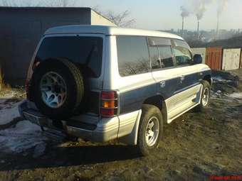 1999 Mitsubishi Pajero Pictures