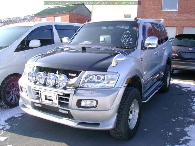 1999 Mitsubishi Pajero