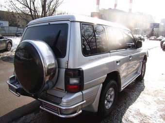 1999 Mitsubishi Pajero Pictures