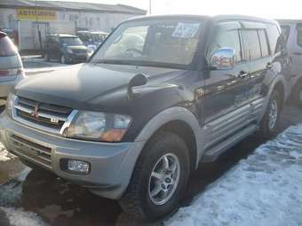 1999 Mitsubishi Pajero Images