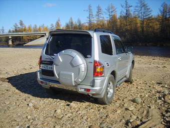 1999 Mitsubishi Pajero Pics