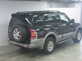 1999 Mitsubishi Pajero Pictures