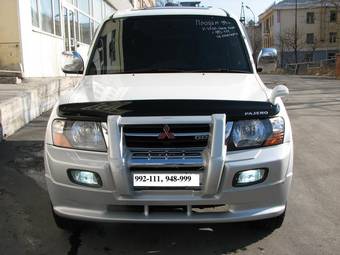 1999 Mitsubishi Pajero Pictures