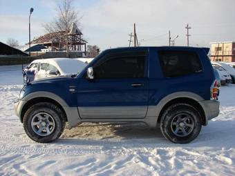 1999 Mitsubishi Pajero Pics